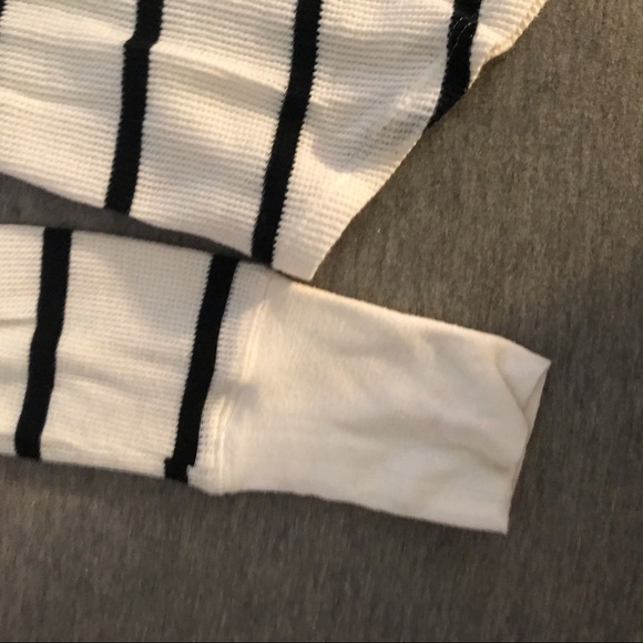 Victoria’s Secret PINK striped long sleeve - Picture 4 of 4